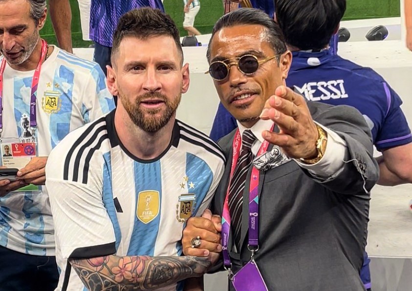 Salt Bae bajo investigación por la FIFA por su presencia en Qatar 2022
